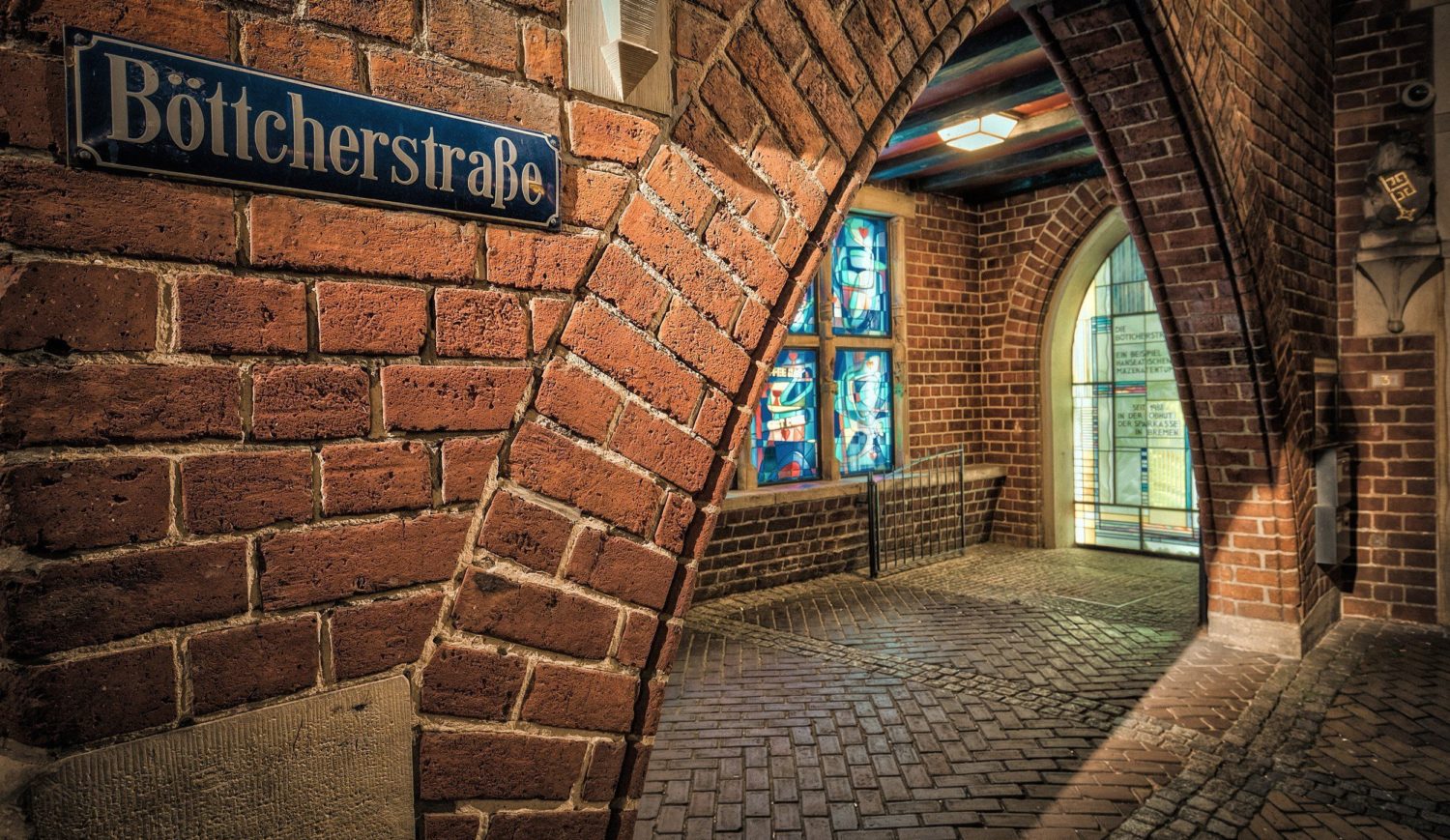 Am besten in Bremen für die Böttcherstraße, in Stuttgart für die geheimen Treppen