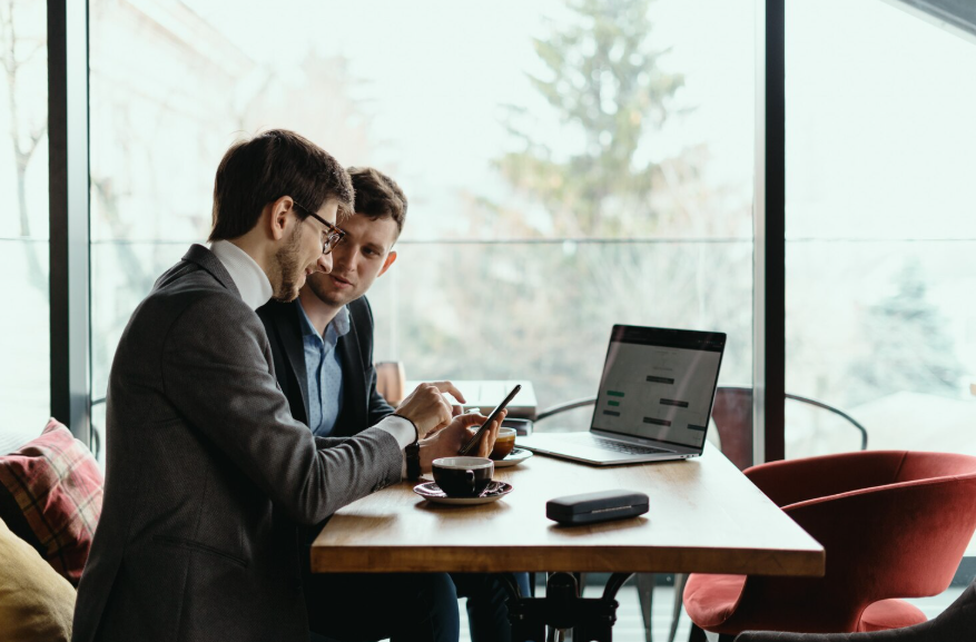 How Dubai’s New Economic Agenda (D33) Affects Your Business Setup in 2025–2030