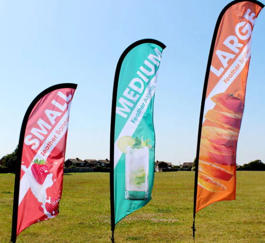 Smart Visual Marketing Tools That Capture Attention in Busy Outdoor Spaces