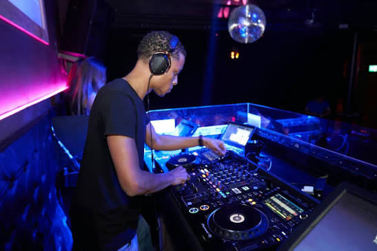 Corporate DJs: Creating Unforgettable Experiences for Business Events